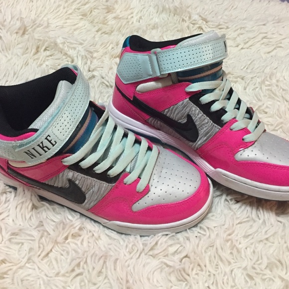 Nike shoes