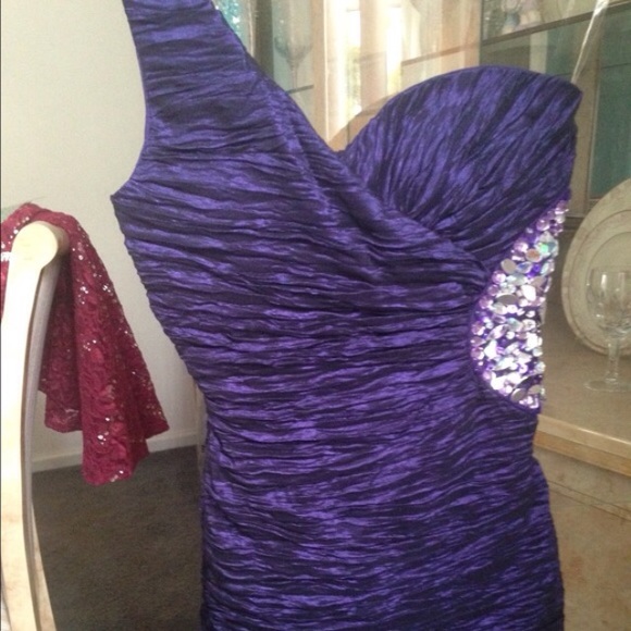 Cocktail Dress Size 5 Purple - Picture 3 of 3