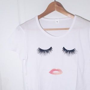 White Eyelashes Lip Print T-Shirt