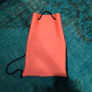 TRIANGL Neoprene bag