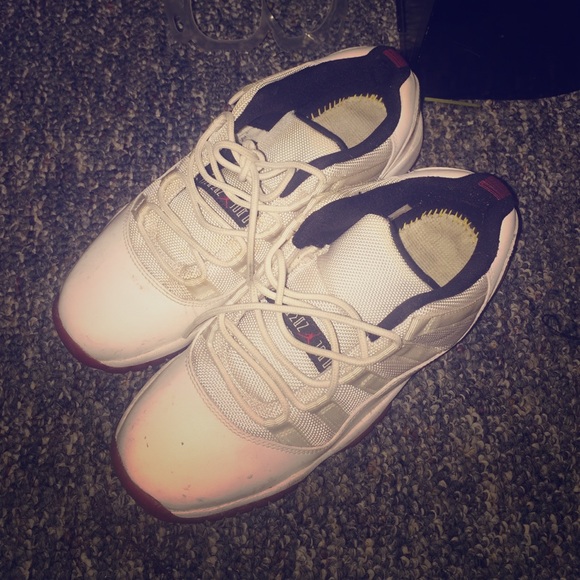 Jordan low top 13s
