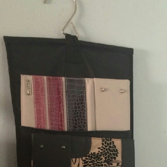 Miche Shell Hanger