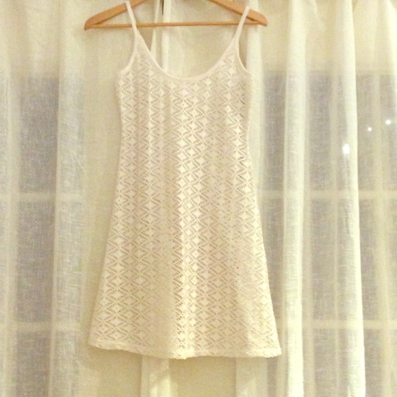 Very cute swim cover-up!