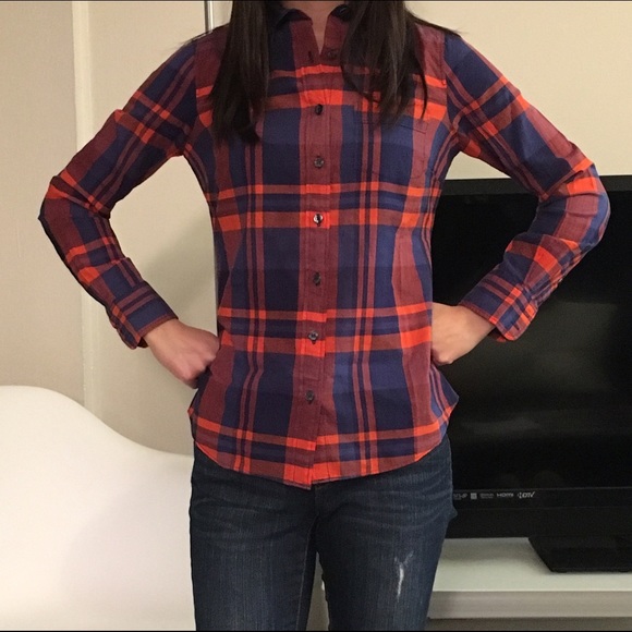 🎉HP🎉 J.Crew classic button down shirt - Picture 2 of 3