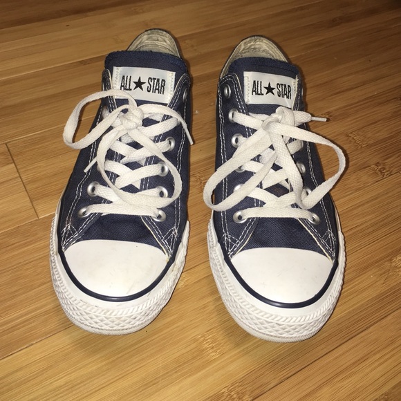 Navy converse Size 9