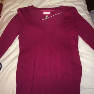 Women's Fuchsia VNeck American Eagle Sweater