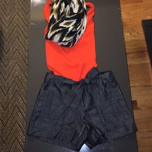 Banana Republic Cotton/Linen shorts w/fabric belt