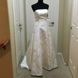 Jessica McClintock beige/ivory wedding gown Sz 8