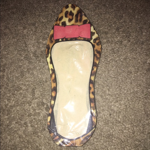 ✅ Leopard Shoe Die-cut Pad - Picture 1 of 4