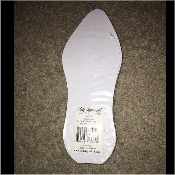 ✅ Leopard Shoe Die-cut Pad - Picture 2 of 4