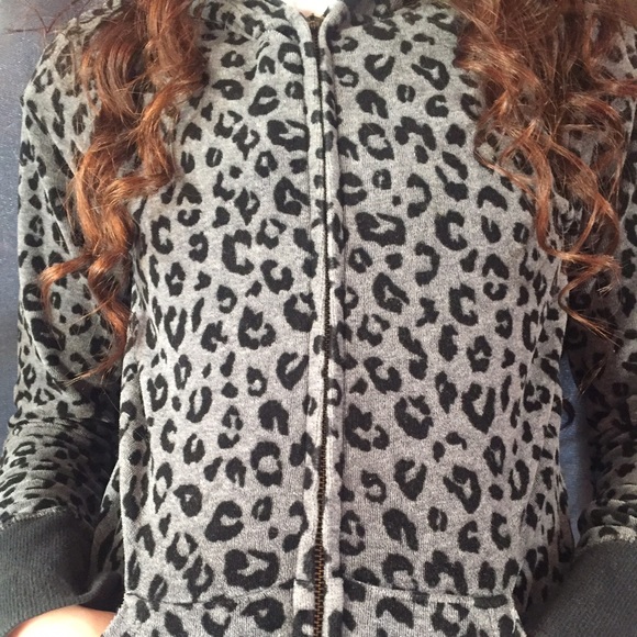 Macy's Fitness Wear - Picture 3 of 4