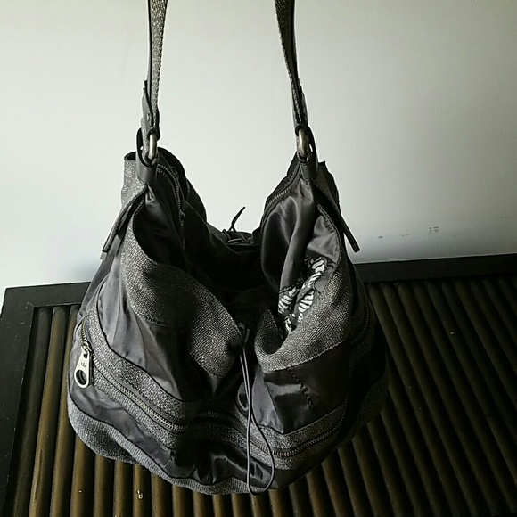 Large Hobo Juicy Contour