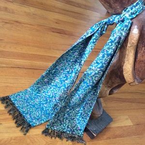 Teal Sweet lightweight scarf w/tiny flower print.