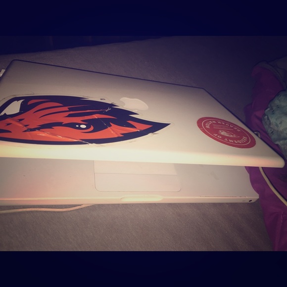 MacBook 2008