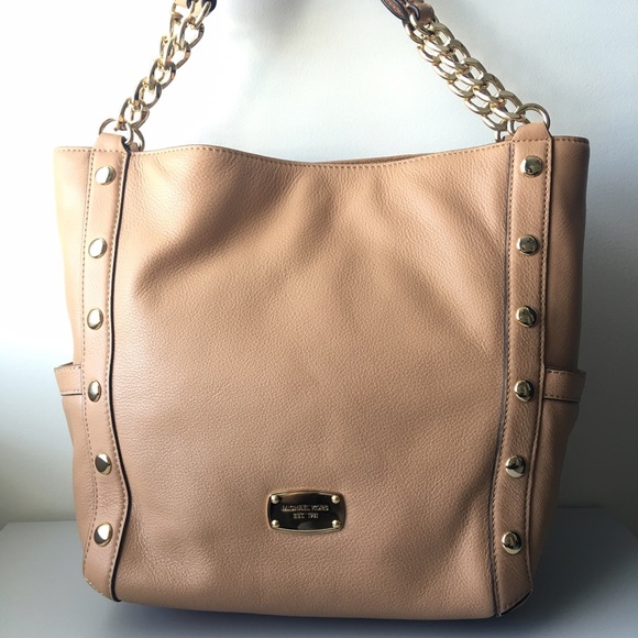 😱PRICE DROP😱 Michael Kors Delancy Handbag