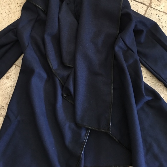 Navy/black stylish wrap around coat/cape - Picture 6 of 8