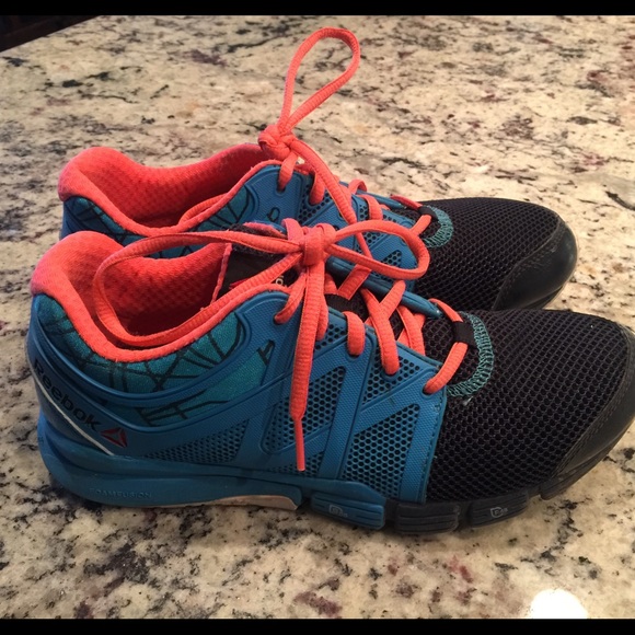 Reebok Tennis Shoes Size 7