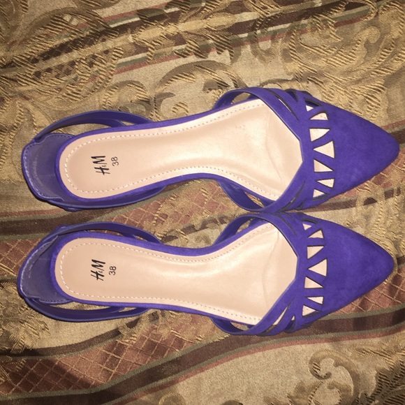 H&M Shoes - H&M Purple suede pointed Flats