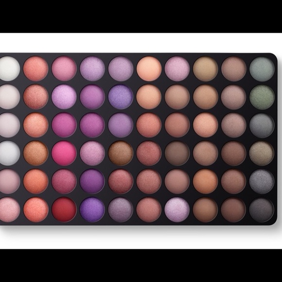 Eyeshadow palette - Picture 2 of 4