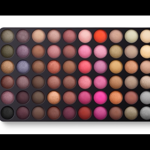 Eyeshadow palette - Picture 3 of 4