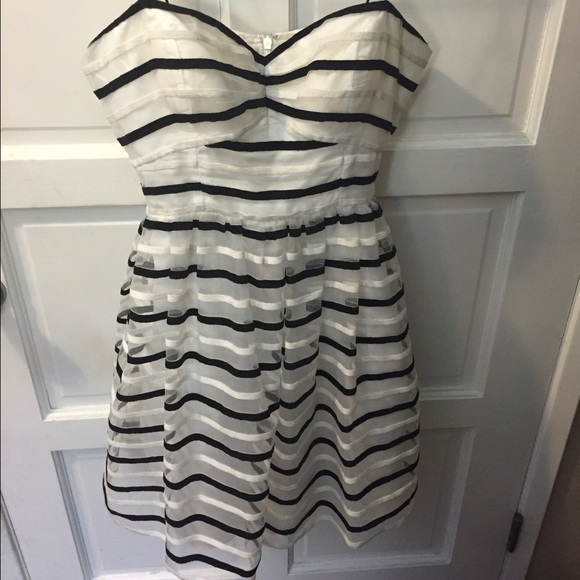 Holiday dress Hailey By Adrianna Papell - Picture 3 of 4