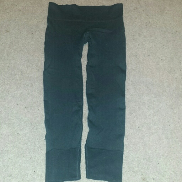LULULEMON Ebb to street dark green leggings