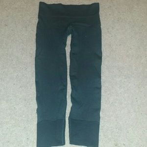 LULULEMON Ebb to street dark green leggings
