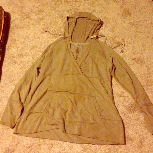 Danskin Now XL V neck pullover hoodie