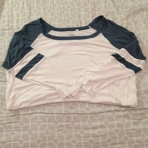 Me To We essential 3/4 length sleeve