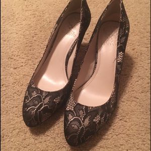 Vince Camuto Lace Pumps size 8.5