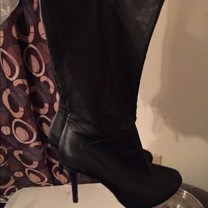Fioni high heel black boots