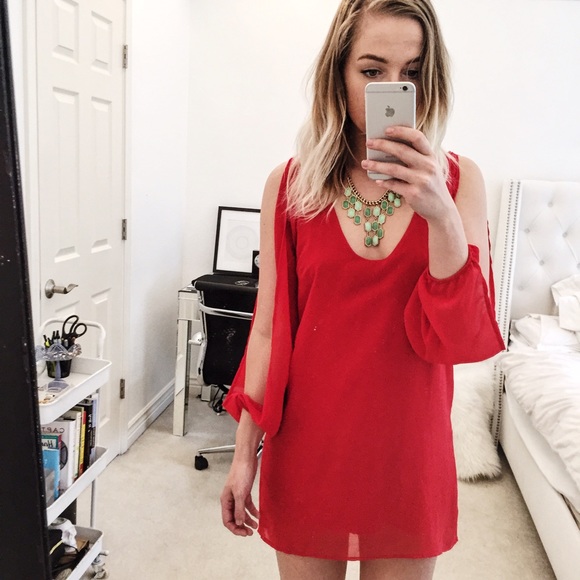 LAST SALE ‼️ Tobi Open Sleeve Chiffon Dress
