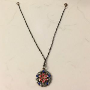 Pendant choker