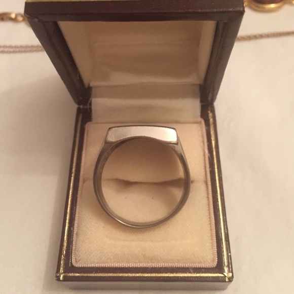 Vintage Silver Tone Native Design Ring - Picture 4 of 4