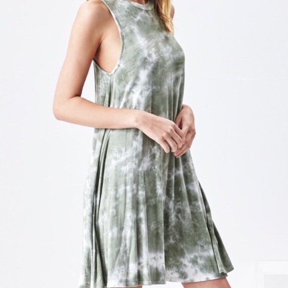 Green tie dye Sadie & Sage dress - Picture 2 of 5