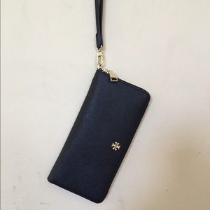 Tory Burch York zip passport Wallet