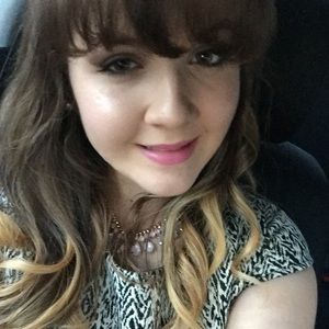 Meet your Posher, Lizbeth