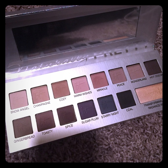 it cosmetics Other - IT Cosmetics naturally pretty celebration palette