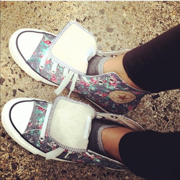 Floral high top Converse chuck Taylor's