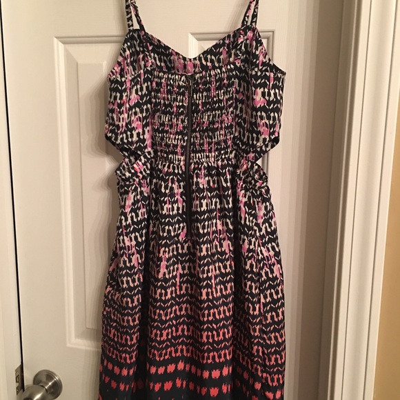 American Eagle dress w/pockets. - Picture 3 of 4