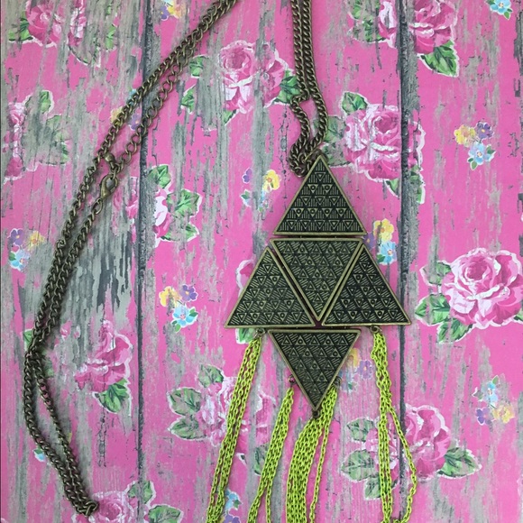 Necklace - Picture 1 of 1