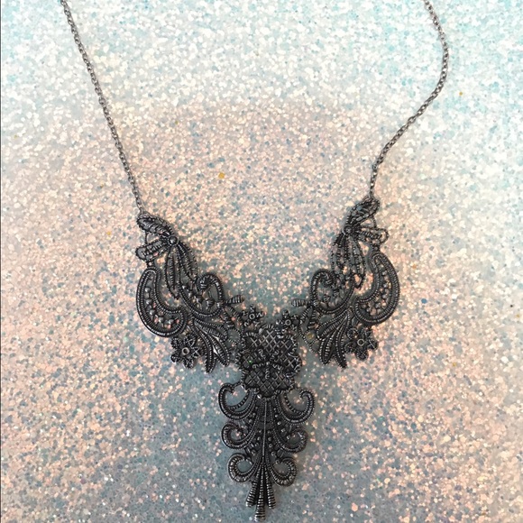 Necklace - Picture 1 of 1