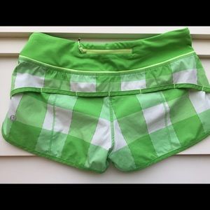 Lululemon speed shorts size 4 frond gingham