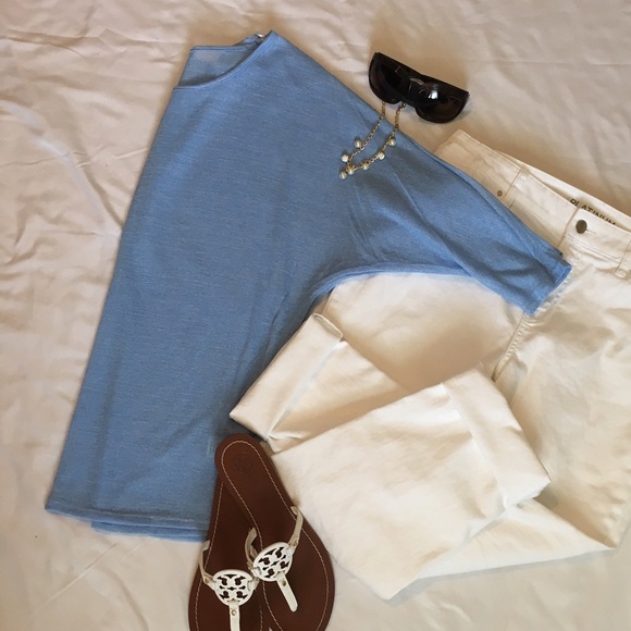 5🌟 RATED FINAL PRICE CUT Light Blue Blouse💙 - Picture 4 of 4