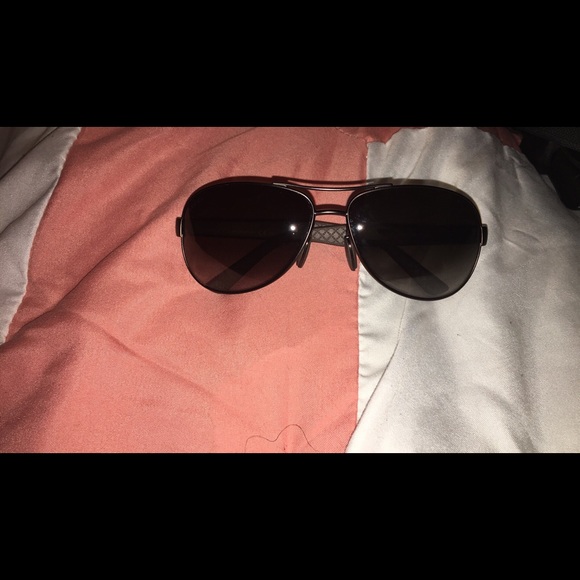 Gucci Accessories - Gucci glasses