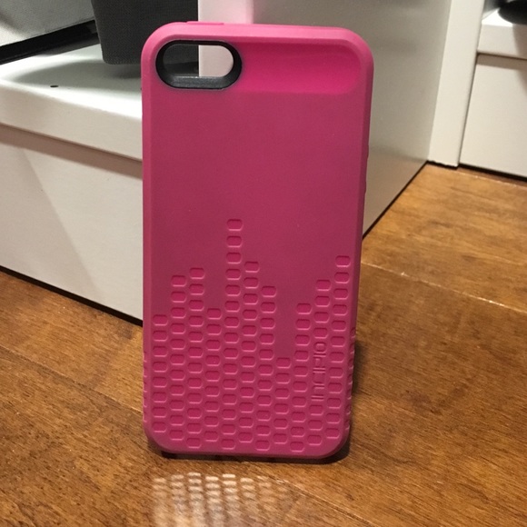Pink iPhone 5/5s case