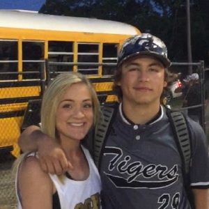 Meet your Posher, Michiala