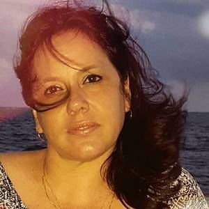 Meet your Posher, Roxana