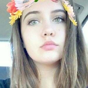 Meet your Posher, Walela