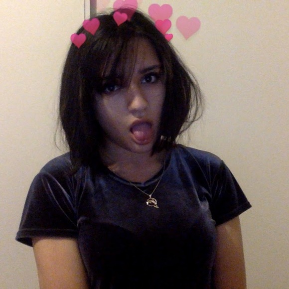 Meet your Posher, Andrea